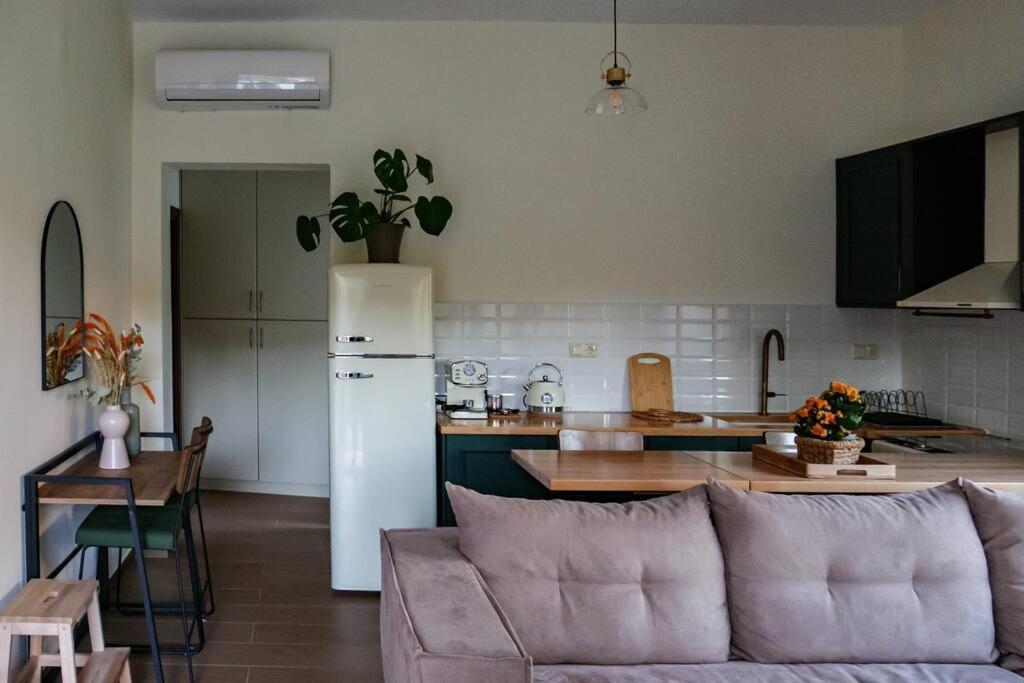 Vaya_living * Ktistades